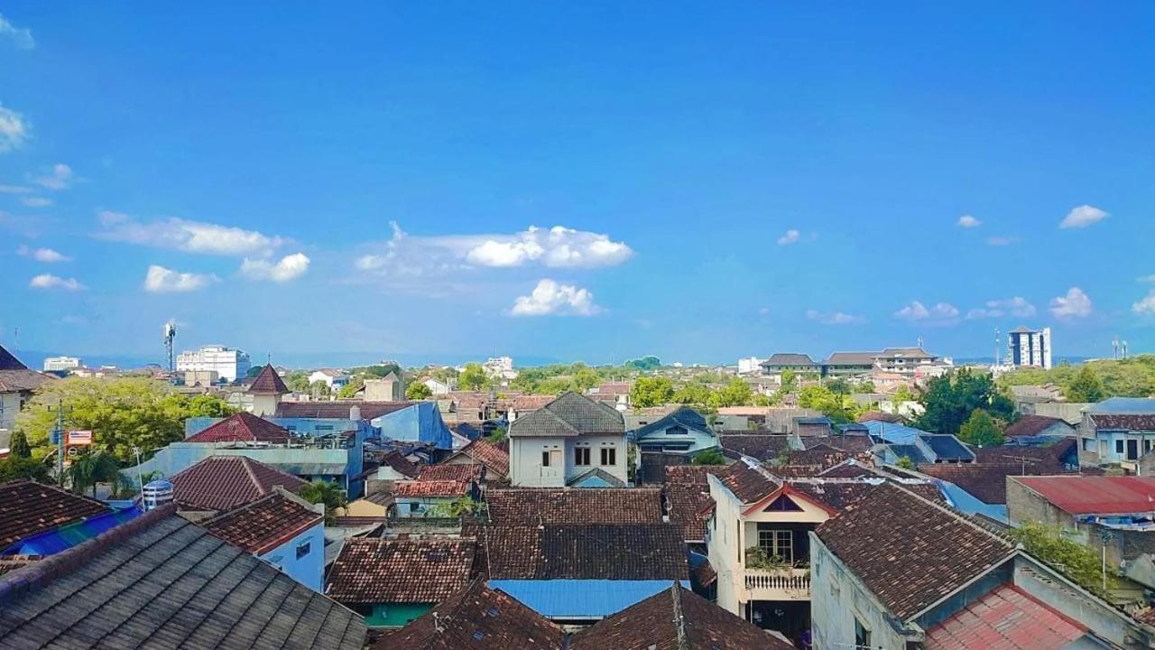 Batik Oma House Hotel Yogyakarta Exterior photo